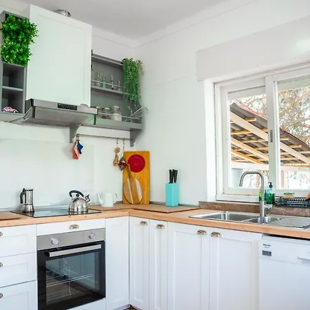 Moby Dick Colares Panzió