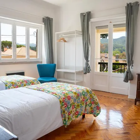 Moby Dick Colares Panzió *